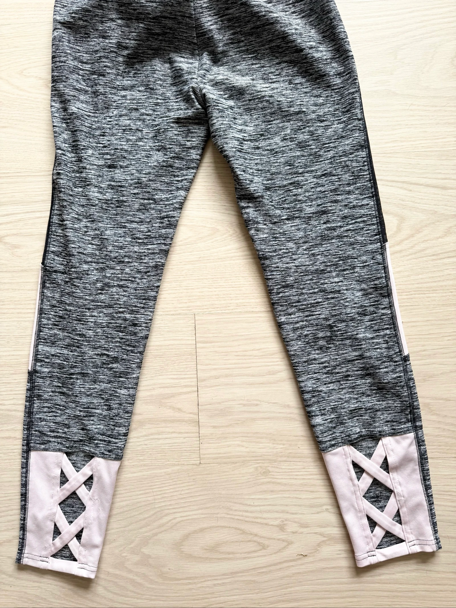 Legging de sport noir gris & rose poudré décathlon taille 34 XS  – photo 6